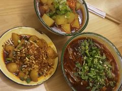 -拈签一笑黄牛肉辣卤串串