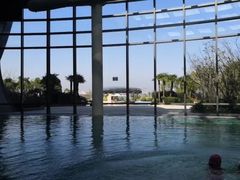 -上海滴水湖皇冠假日酒店