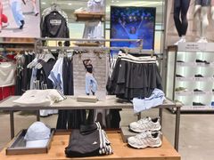 -adidas(正佳广场店)