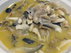 -俏湘厨•地道湘菜(建华南路店)