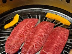 -炼火烤肉店