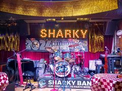 -鲨鱼美式餐厅酒吧Sharky