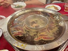 -山城年华老火锅(玉林店)