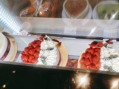 -花花卷卷·鲜食蛋糕(静安久光百货店)