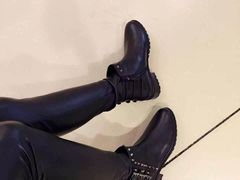-STUART WEITZMAN(静安嘉里中心店)
