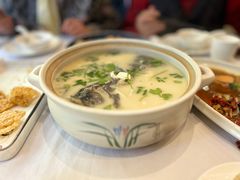 豆腐鱼头汤-农家大院