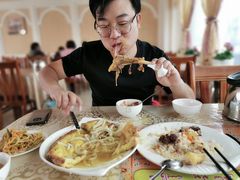 -吾斯曼珍珠抓饭王