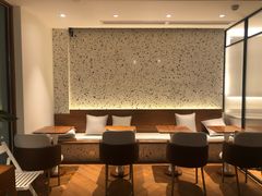 -Line 咖啡(石厦花园店)