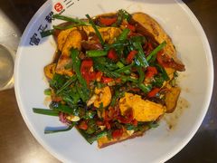 -富正毅三下锅·湘西韵味(天门山索道店)