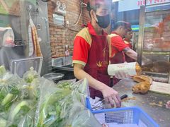 -Bánh Mì Huynh Hoa