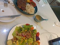 -丽莎沙拉轻食餐厅(国贸店)