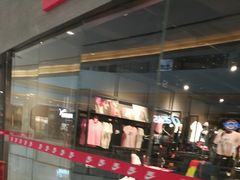 -耐克(恒隆广场店)