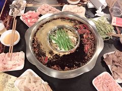 -邓莽子老火锅(中兴路总店)