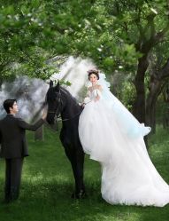 -第一夫人婚纱摄影(南京店)