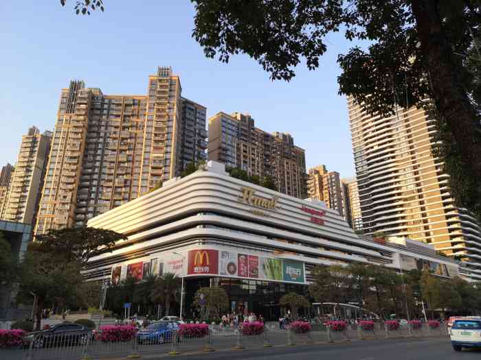 中洲·π mall-"第一次来中洲购物中心,停车场在商场后面,.