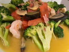 -绿茶餐厅(同成街华联店)