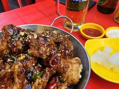 -BHC炸鸡(明洞总店)