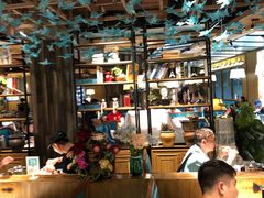 大堂-领鲜活海鲜榴莲自助火锅(东门店)