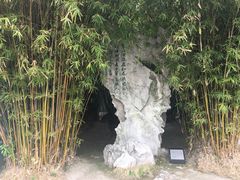 -上海市龙华烈士陵园