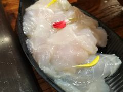 -老牌坊云南鱼豆花火锅(爱建店)