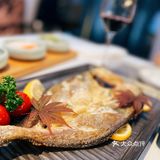 北京探店|创意罗兰湖餐厅 