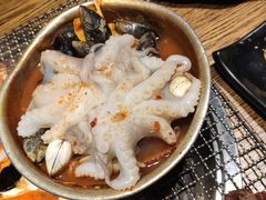 -鑫釜山海鲜烧烤(鑫丰国际店)