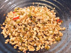 酸豆角炒小笋-汤厨(五道营店)
