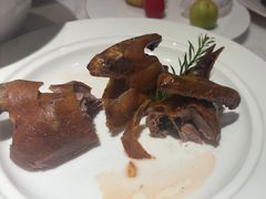 十三香妙龄乳鸽-鹭江潮餐厅•福建菜(鹭江佲家酒店)