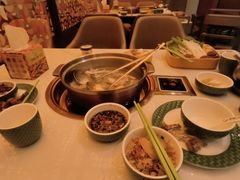 -润园四季椰子鸡火锅(卓越INTOWN店)