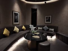 -wineapp葡萄酒餐吧(外滩金融中心店)
