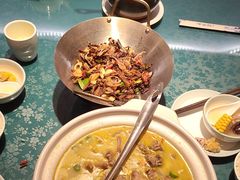 -呷湘厨·鱼汤捞饭·剁椒鱼头·辣椒炒肉(国家会展中心店)