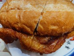 猪扒包-華人 華星冰室(氹仔 店)