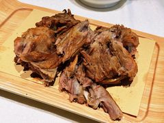 铁勺熏大骨-大铁勺新津菜(熙悦汇店)