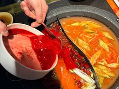 番茄鸳鸯锅-宽板凳老灶火锅(台湾街店)