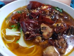辣子鸡米线-越洋肖氏老米线(杨家坪店)