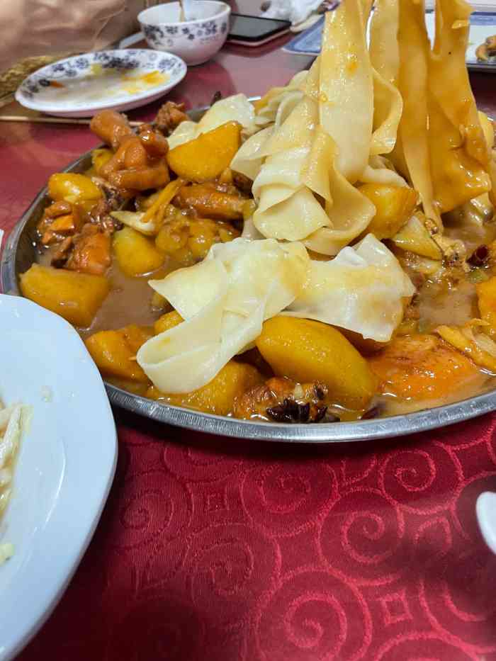 阿依古丽餐厅-"阿依古丽～ 朋友推荐的餐厅～ 过来吃吃喝.