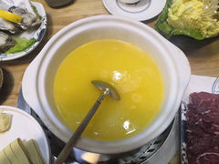 -鲜入围煮花胶鸡海鲜火锅