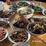 一到过年胖五斤