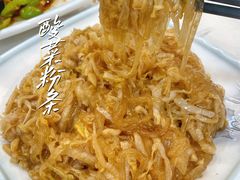 酸菜粉条-东北铁锅炖