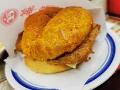 猪扒包-華人 華星冰室(氹仔 店)