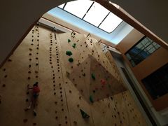 -ROCKPLUS攀岩馆(环宇城店)