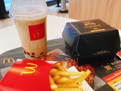 -麦当劳(保利若比邻店)