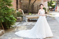 点击看大图 -予白婚纱礼服馆