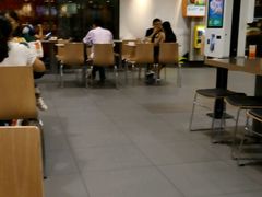 -麦当劳(世界城广场店)