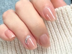 -雪奈传统美甲美睫