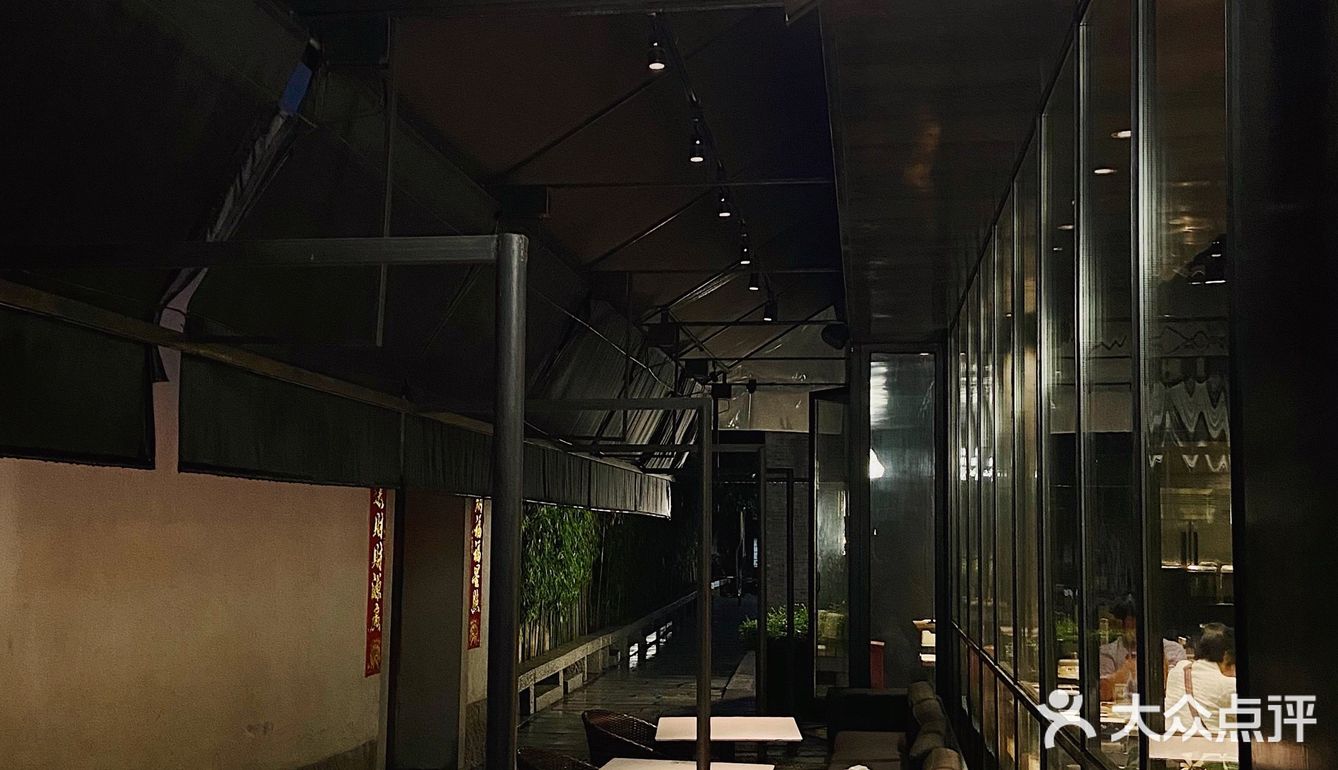 福州探店｜不陌生的老网红餐厅——『鲜猫』