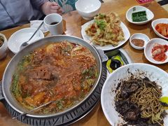 -喇喇排骨火锅·传统韩式脊骨汤(望京西园总店)