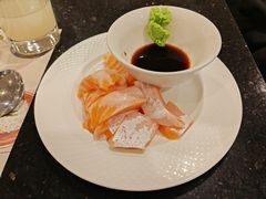 三文鱼刺身-新云南皇冠假日酒店-长街西餐厅