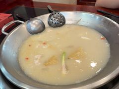 -老来福·非遗酸汤兔(凯旋路店)