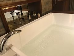 -中铁花水湾温泉酒店(大邑店)